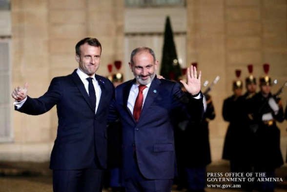 Никол Пашинян присутствовал на обеде, организованном президентом Франции (видео)