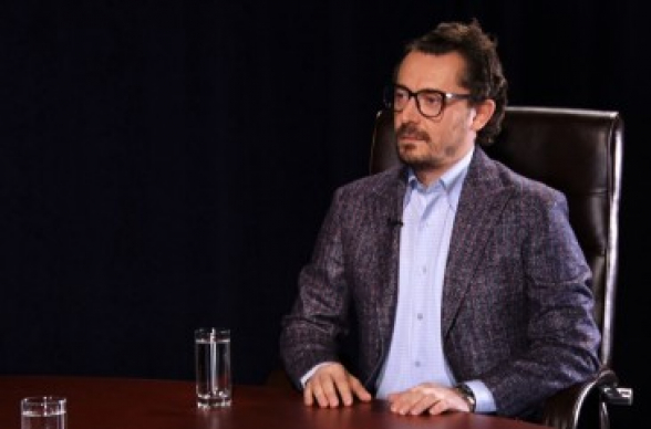 Ռոբերտ Քոչարյանին էլ է հետաքրքրում, թե ուր է չորս միլիարդը․ Մենուա Հարությունյան (տեսանյութ)