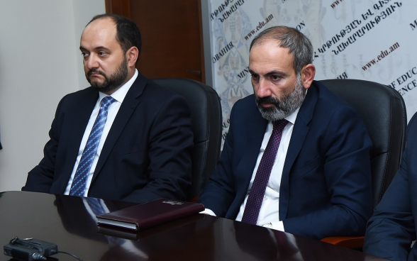 Արայիկ Հարությունյանը մեկնել է Ֆրանսիա` Փաշինյանի որոշմամբ