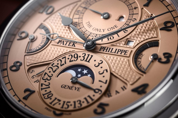 В Женеве продали самые дорогие часы в мире