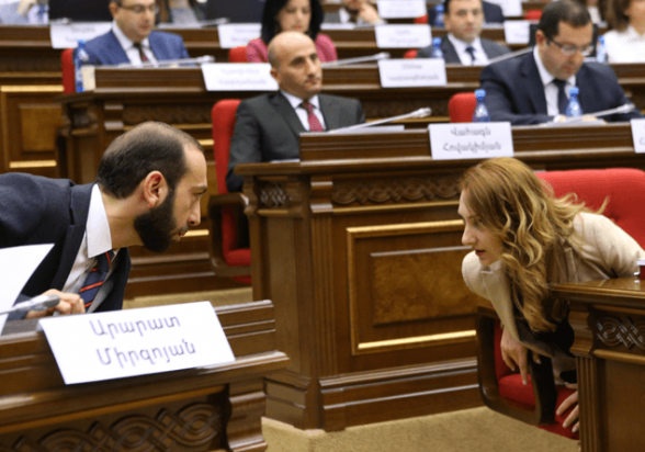 «Իմ քայլում» թևերի բաժանումը սրվում է․ «Հրապարակ»