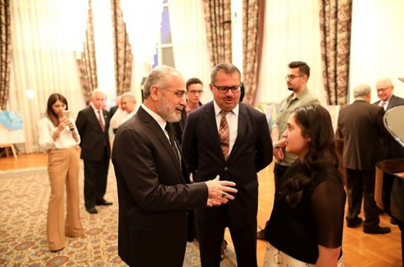 Էրդողանի գլխավոր խորհրդականն ասել է, թե «մի օր Ադրբեջանի դրոշը կծածանվի Ղարաբաղում»