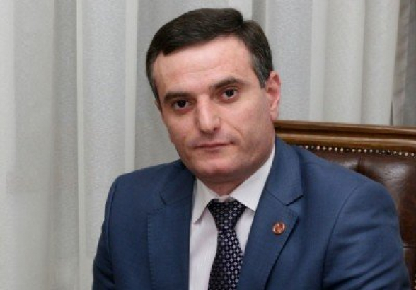 Մի՞թե Փաշինյանն է այն «փայլատակող միտքը», որը վերջապես գտել է խաղաղ կարգավորման բանաձևը