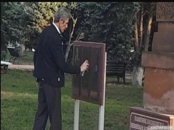 Քաղաքային դումայի պատգամավորը սև ներկով ներկել է Գարեգին Նժդեհի պատվին կանգնեցված հուշատախտակը