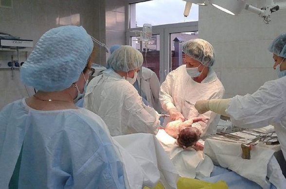 Բաքվում սարսափելի անոմալիաներով երեխա է ծնվել (տեսանյութ)