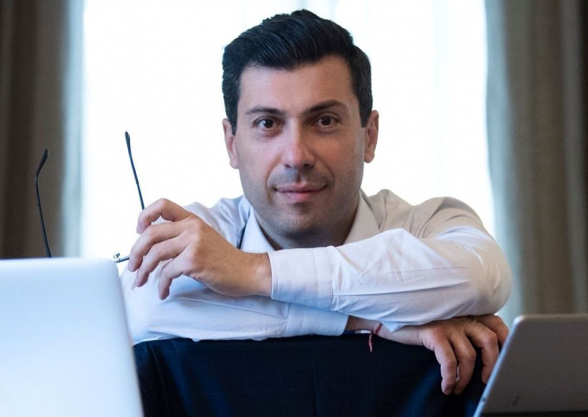 Ինչ անել բռնապոպուլիզմի դեմ. սկիզբը