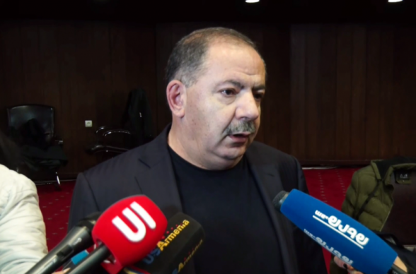 Հայաստանն իրավական պետություն չէ, իսկ դատական համակարգի վրա բիրտ ճնշումները և դատավորների աշխատելու մեթոդները միջնադարյան են. Աղվան Վարդանյան (տեսանյութ)