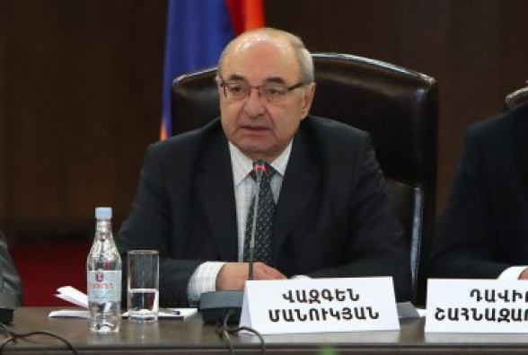 Такое впечатление, что власти думают: «Пусть Арцахский вопрос как-нибудь решится, мы заживем себе спокойно» – Вазген Манукян (видео)