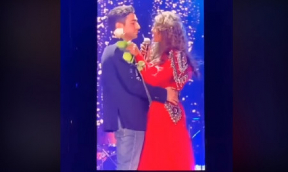 Սիրուշոյի և Լևոն Քոչարյանի պարը՝ երգչուհու մենահամերգի ժամանակ