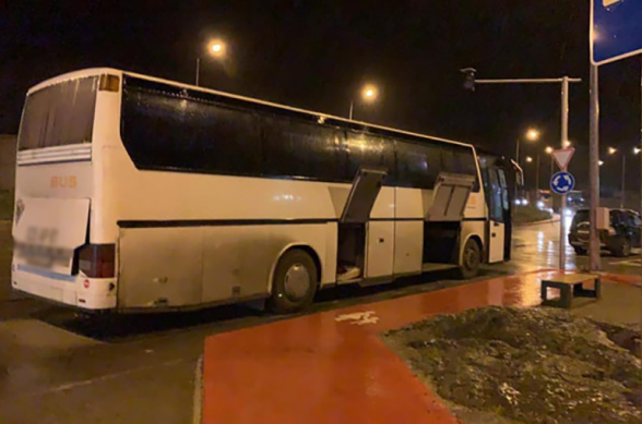 Արգելված բեռ տեղափոխելու կասկածանքով Վերին Լարսի անցակետի վրացական հատվածում կանգնեցվել է Հայաստան մեկնող ավտոբուս