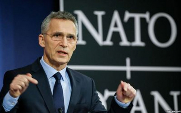 Столтенберг призвал НАТО улучшить отношения с Россией