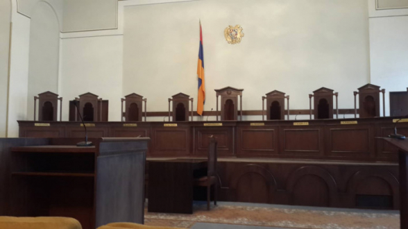 Իշխող թիմում տագնապահար ու անորոշ իրավիճակ է. ՍԴ-ին առնչվող նրանց «պլան գ»-ն վտանգի տակ է. «Ժողովուրդ»