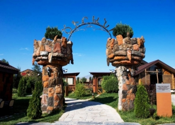 Վիճաբանություն-ծեծկռտուք՝ Արարատի մարզի «Ոսկե ծիրան» ռեստորանային համալիրում