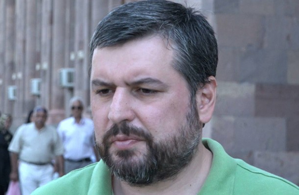 Նիկոլն անառակ որդու տիպար է