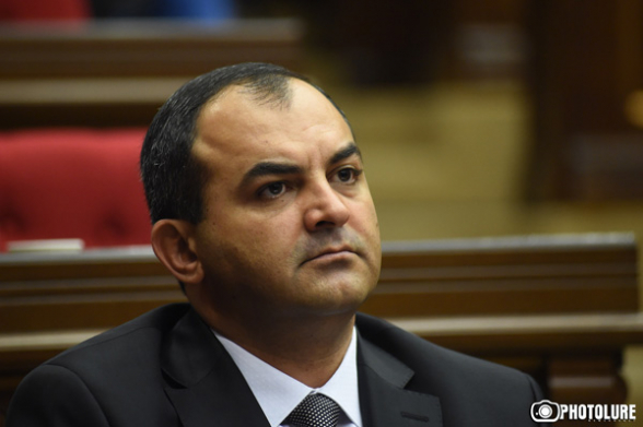 Գլխավոր դատախազ Արթուր Դավթյանը երեք անգամ 100 տոկոսով պարգևատրել է իրեն