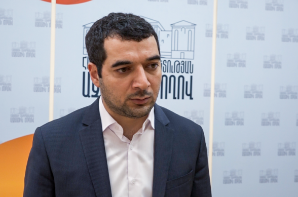 Նկատի եմ ունեցել «մեկուսացած», պարզապես ինձ «վտարանդի» բառը հուշեցին և դա օգտագործեցի. Հրաչյա Հակոբյանը՝ ծխողների վերաբերյալ իր արտահայտության մասին