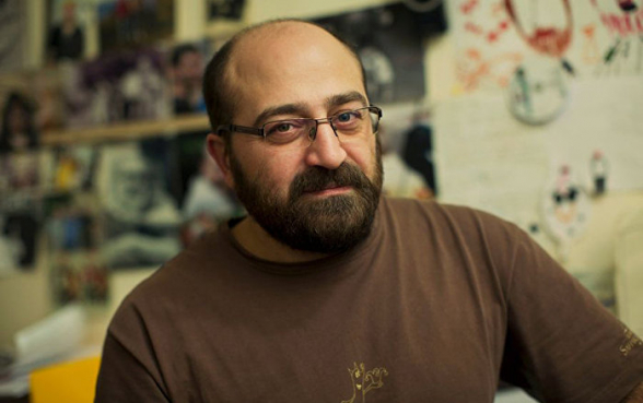 Я и вся наша команда лишились финансирования потому, что мы выступаем против антинациоальной, антиармянской политики сегодняшней власти