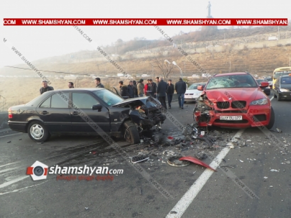 Սարալանջի հին ճանապարհին բախվել են BMW X6-ը և 2 Mercedes-ներ. կան վիրավորներ