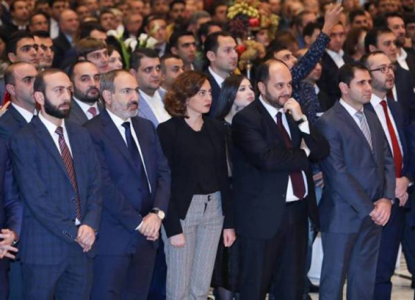 ՔՊ կուսակցությունն «Իմ քայլը» հիմնադրամին փոխանցել է 100,000,000 դրամ. բա կոռուպցիան պոզով ու պոչո՞վ է լինում