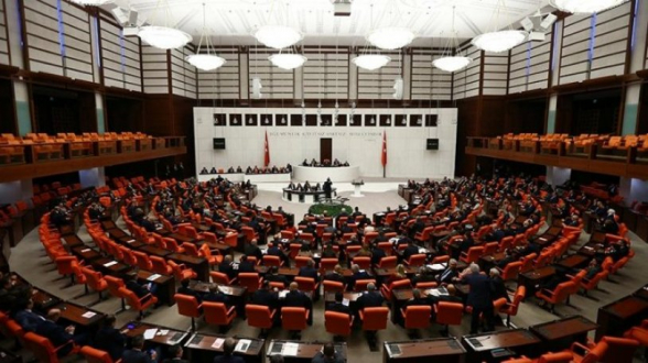 «Մենք թքում ենք ԱՄՆ-ի Սենատի ընդունած բանաձևի վրա». թուրք պատգամավոր