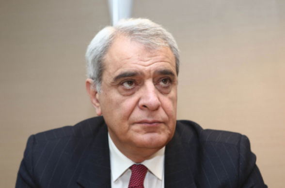 Ես վստահ եմ, որ արցախյան հարցի բանակցային սեղանին կա փաստաթուղթ, ավելին՝ այն խոստումների դիմաց տարածքային զիջումներ անելու մասին է․ Դ․ Շահնազարյան