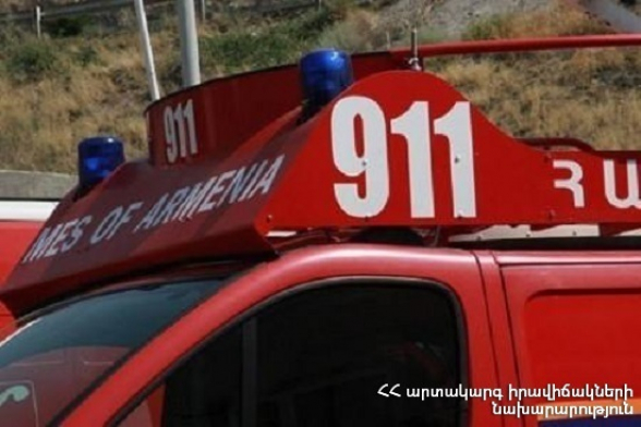 Ավտոմեքենան դուրս է եկել ճանապարհի երթևեկելի հատվածից և ընկել ձորակը