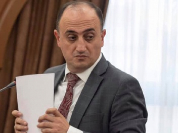 Айк Саркисян принял порядка 70 нормативных актов от имени мэра Еревана, права на что не имел – «Грапарак»