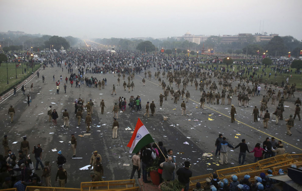 Лидеры оппозиции задержаны в ходе протестов в Нью-Дели – СМИ