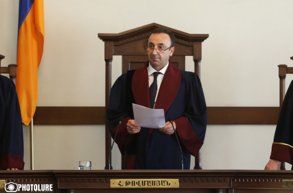Հրայր Թովմասյանին երկուշաբթի կալանավորելո՞ւ են. դատավորի հարցն են լուծում․ «Հրապարակ»