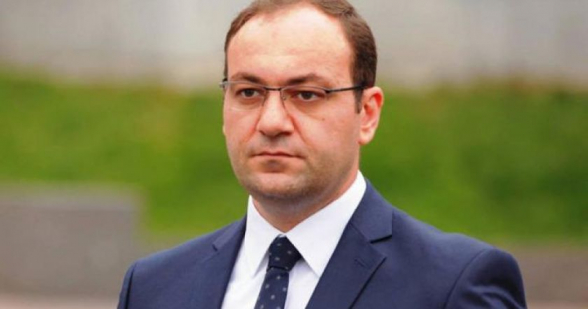 Մի օրենքի ընդունման ոդիսականը կամ փնթիության ու անգրագիտության գագաթնակետը