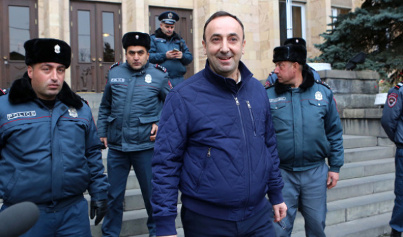 Защита обжаловала решение о предъявлении обвинения главе КС Армении Грайру Товмасяну
