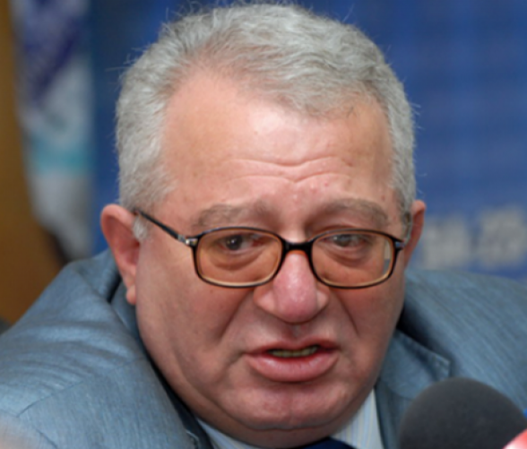 Հրաչ Բերբերյան.