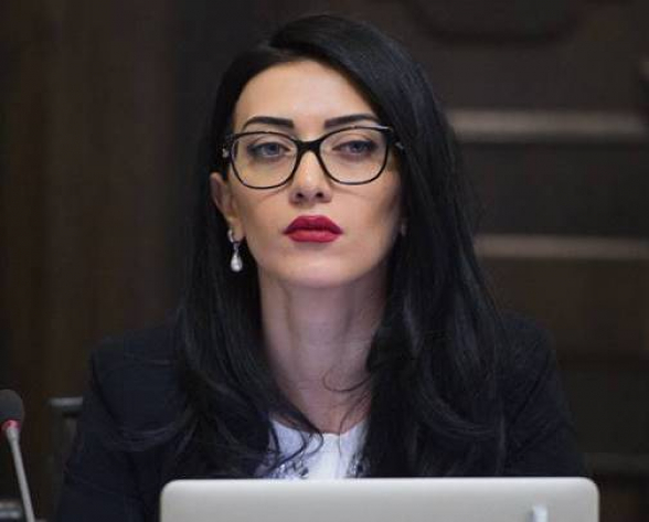 Արփինե Հովհաննիսյան․