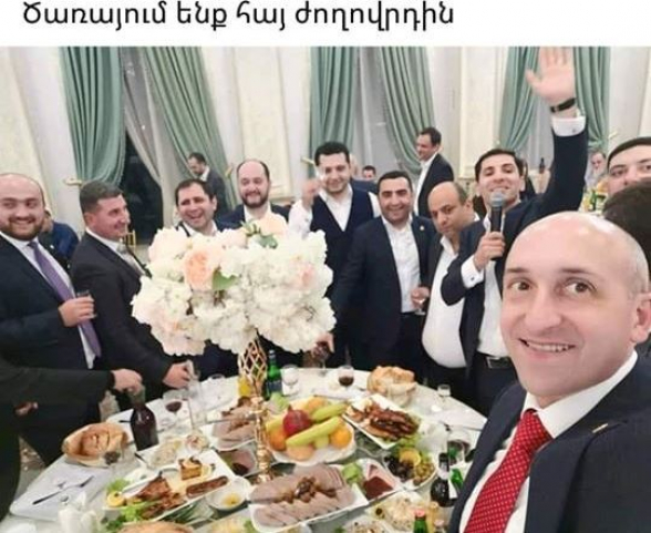 Я тоже так служу – три раза в день (завтрак, обед и ужин)