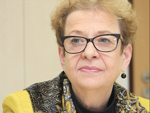 Евросоюз внимательно следит за развитиями вокруг Конституционного суда Армении – посол