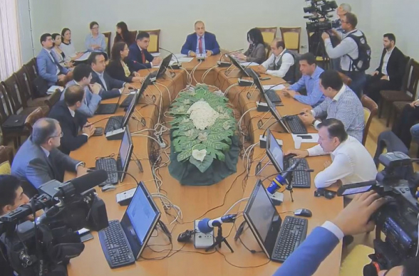 ԱԺ հանձնաժողովների նիստերի համար փնտրվում են «քայլող» պատգամավորներ․ «Փաստ»