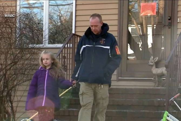 Վեցամյա աղջնակն իր ընտանիքը փրկել է հրդեհից