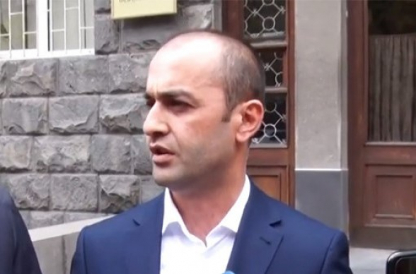 Обыск в квартире Грайра Товмасяна завершен, ничего не обнаружено – адвокат (видео)