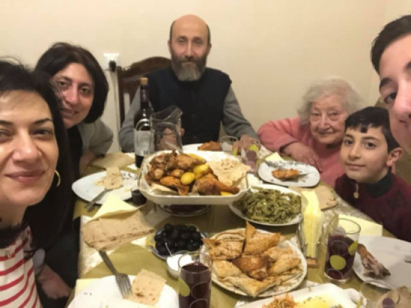 «Ավելի համեղ «հաց», քան մանկությանդ ընկերուհու պատրաստածն է, աշխարհի ոչ մի անկյունում չես գտնի». Աննա Հակոբյան