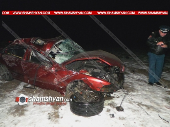 Կոտայքի մարզում 28-ամյա երիտասարդը նշանածի տանից վերադառնալիս BMW-ով մոտ 250 մետր գլորվելով՝ հայտնվել է դաշտում