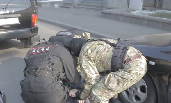 Փոխվեց հեղափոխության կարգախոսը. ոստիկանը ի՞մն է