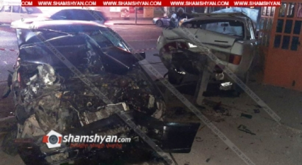 Գյումրիում բախվել են Volkswagen-ն ու 2 ГАЗ 31029-ները. կան վիրավորներ