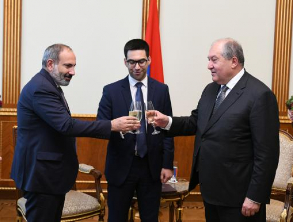 Ինչ է լինում, երբ օրինականությունը ստորադասվում է իշխող անձի կապրիզներին