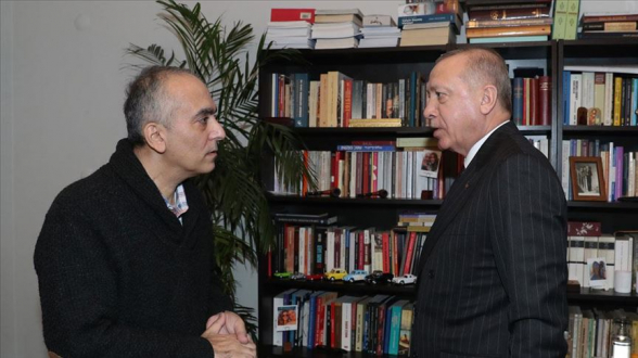 Эрдоган навестил турецкого депутата-армянина в его доме