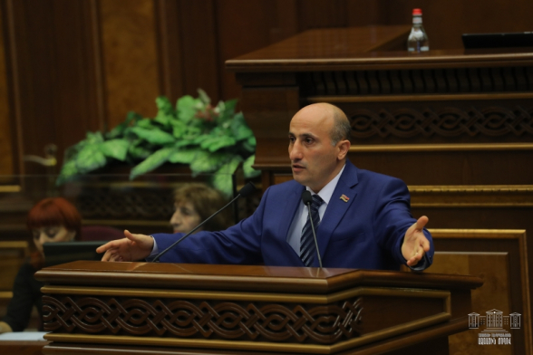 Փաշինյանի «ադամանդ(ներ)ը»