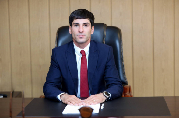 Արա­րատի կոկորդիլոսասեր մարզպետը ագիտացիա է սկսել՝ ուղղված սահմանադրական փոփոխու­թյուններին․ «Իրավունք»