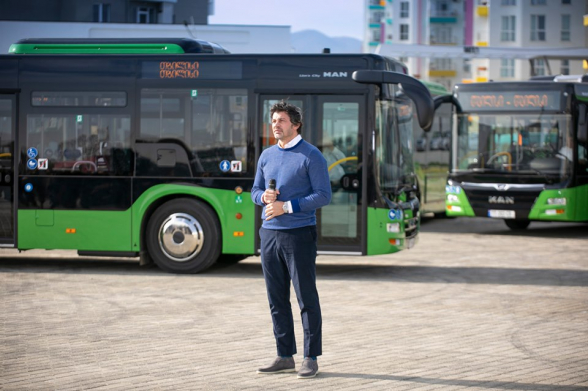 В Тбилиси скоро появятся новые 12-метровые автобусы