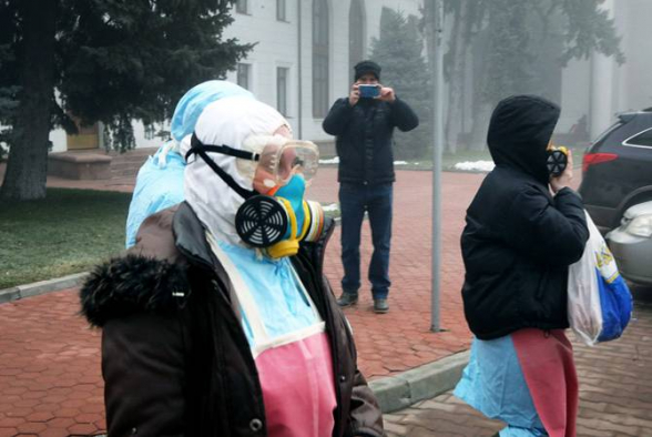 Գերմանացի փորձագետը նախազգուշացրել է, որ դիմակը չի փրկի կորոնավիրուսից