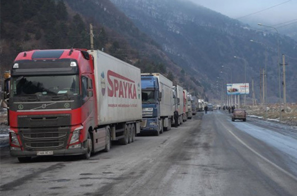 Եղանակային անբարենպաստ պայմանների և կորոնավիրուսի տարածման վտանգով պայմանավորված՝ կուտակումներ կան հայ-վրացական սահմանին