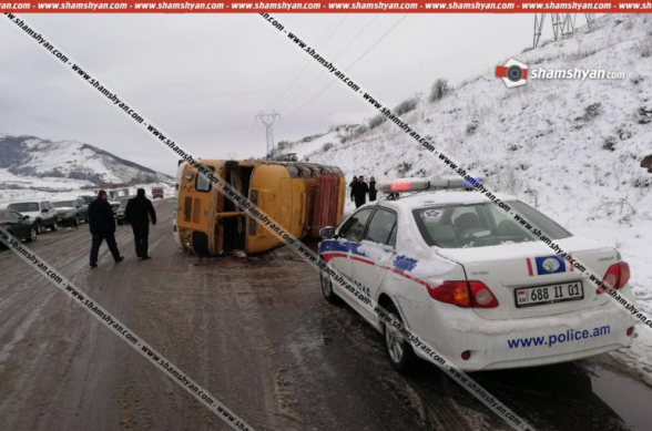 ДТП с участием автобуса на дороге Ванадзор-Спитак: пострадал 21 человек